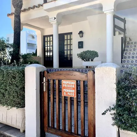 Spacious With A Pool Next To The Apartment *